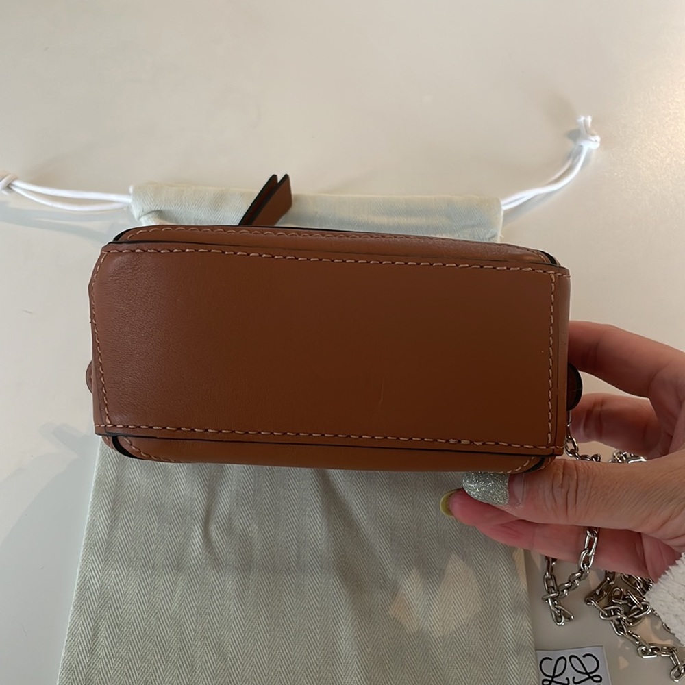 SOLD! LOEWE Nano Puzzle Tan Leather Crossbody Bag - Picture 4 of 9